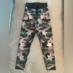 Ultracor camo print leggings size small
